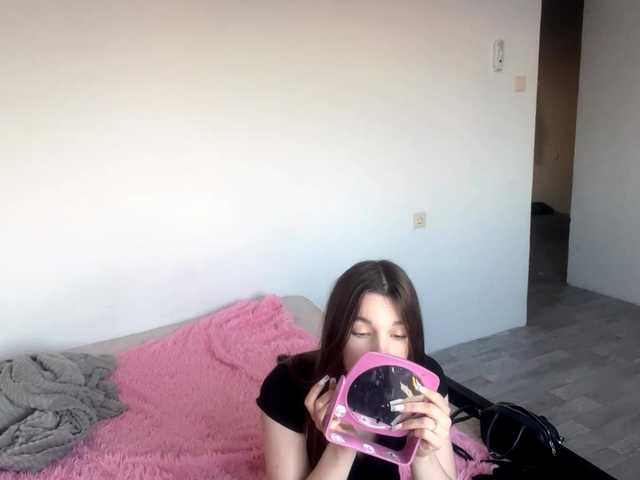 EveliaShimaoka live cam on BongaCams