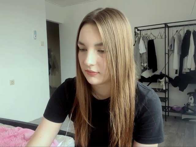 EveliaShimaoka live cam on BongaCams