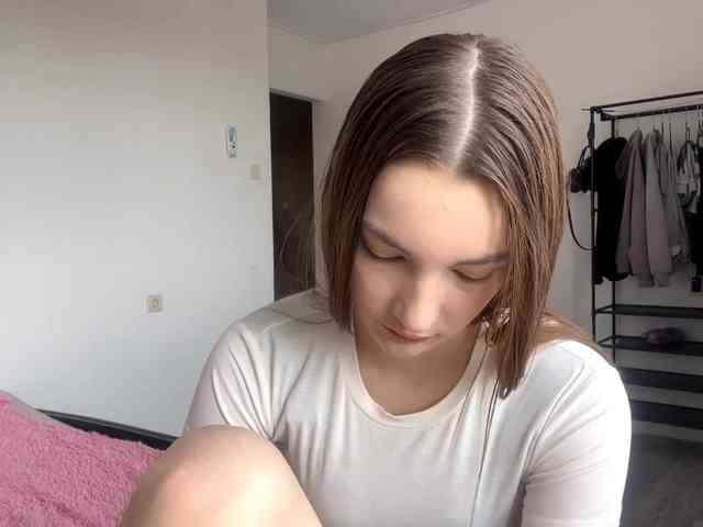 EveliaShimaoka webcam