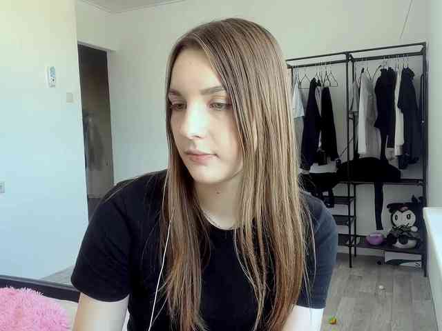 EveliaShimaoka webcam