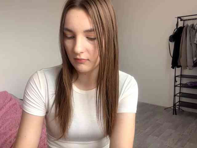 EveliaShimaoka webcam