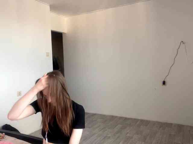 EveliaShimaoka webcam
