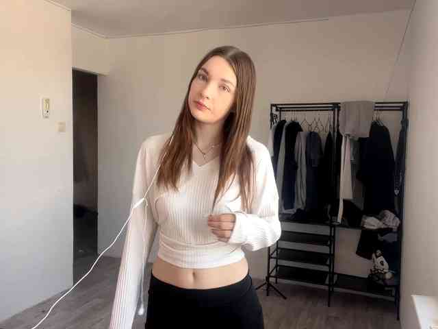 EveliaShimaoka webcam