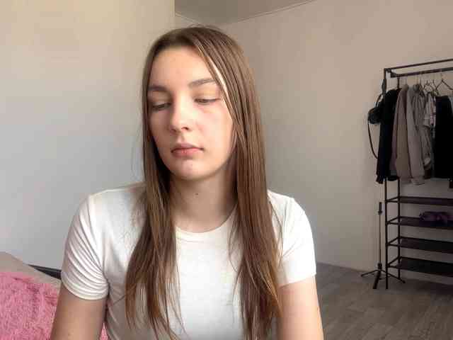 EveliaShimaoka webcam