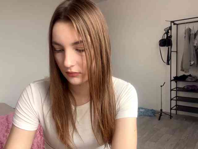 EveliaShimaoka webcam