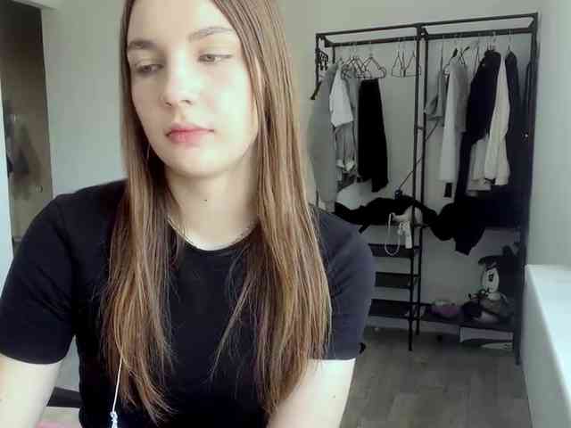EveliaShimaoka webcam