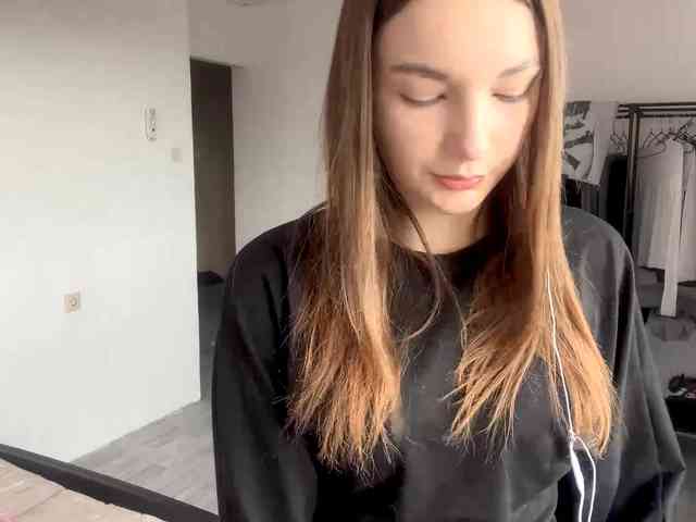 EveliaShimaoka webcam