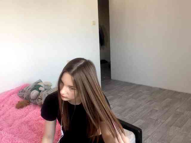 EveliaShimaoka webcam