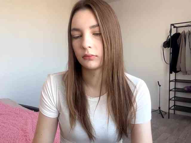 EveliaShimaoka webcam