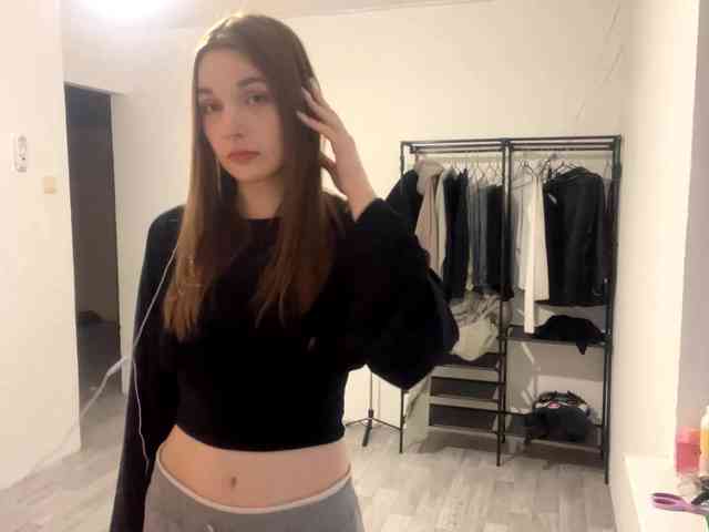 EveliaShimaoka webcam