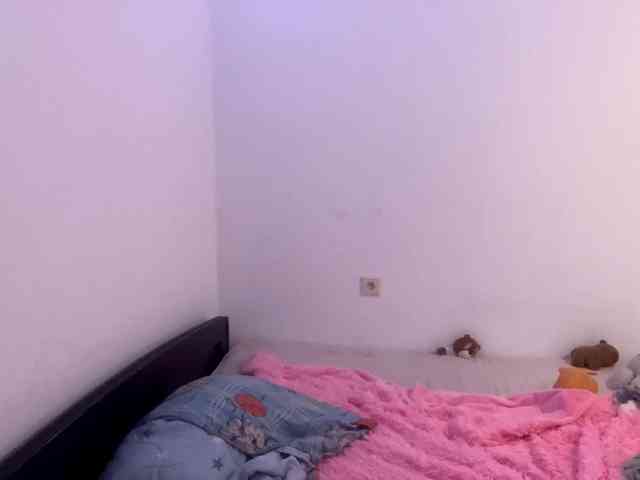 EveliaShimaoka webcam