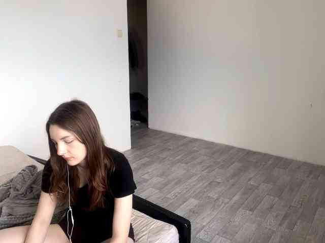 EveliaShimaoka webcam