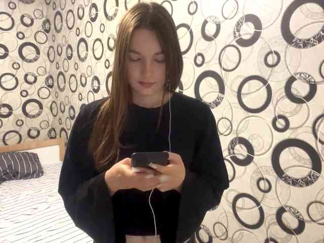 EveliaShimaoka webcam
