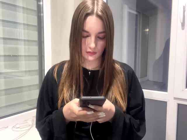 EveliaShimaoka webcam