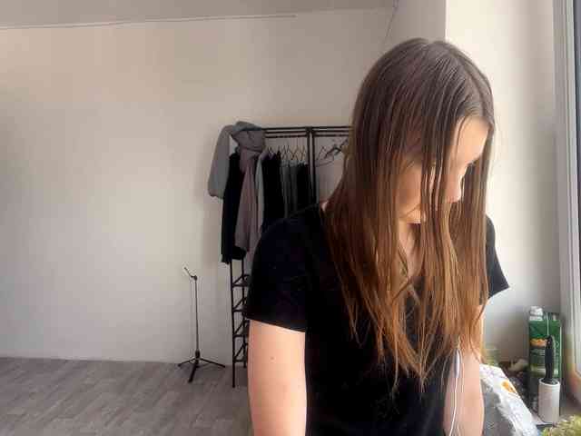 EveliaShimaoka webcam