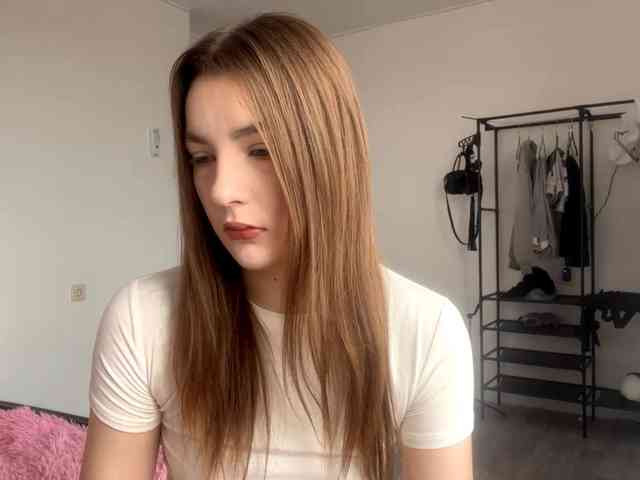 EveliaShimaoka webcam