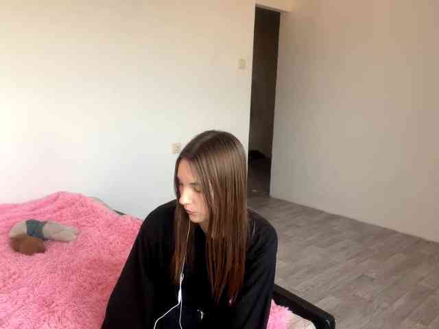 EveliaShimaoka webcam