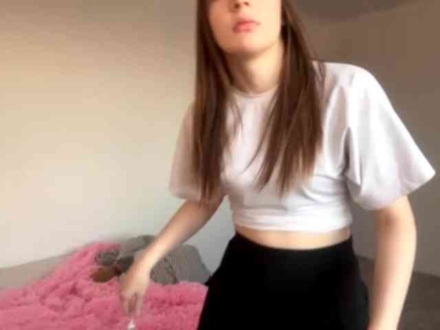 EveliaShimaoka webcam