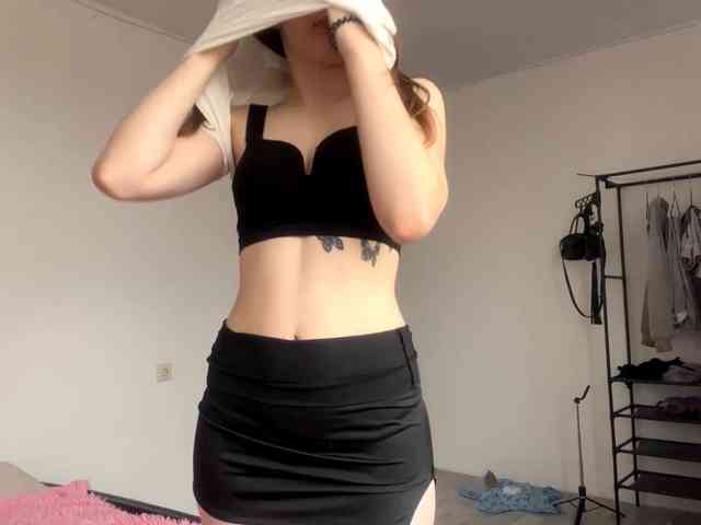 EveliaShimaoka webcam