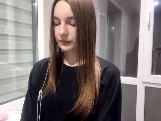 EveliaShimaoka webcam
