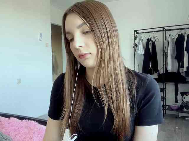 EveliaShimaoka webcam