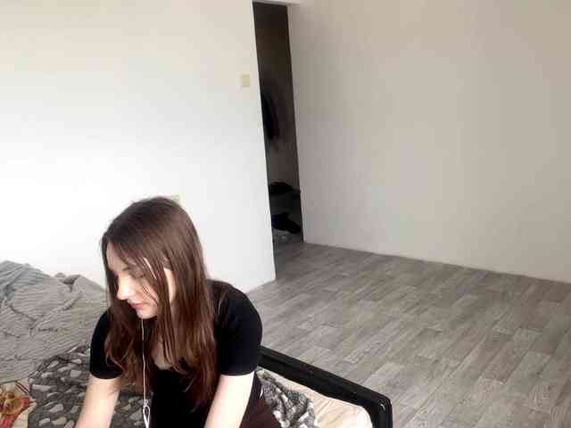 EveliaShimaoka webcam