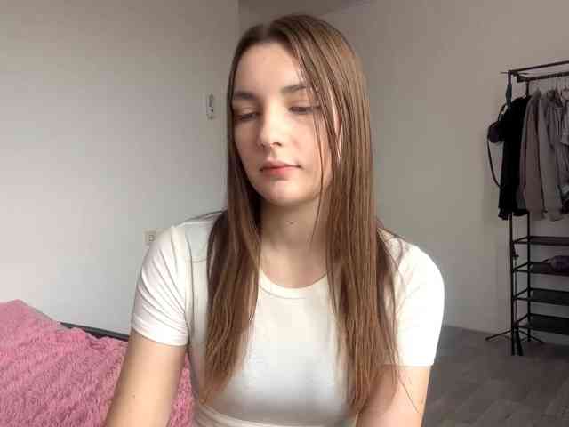 EveliaShimaoka webcam
