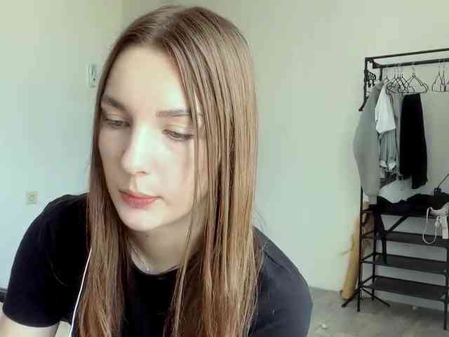 EveliaShimaoka webcam