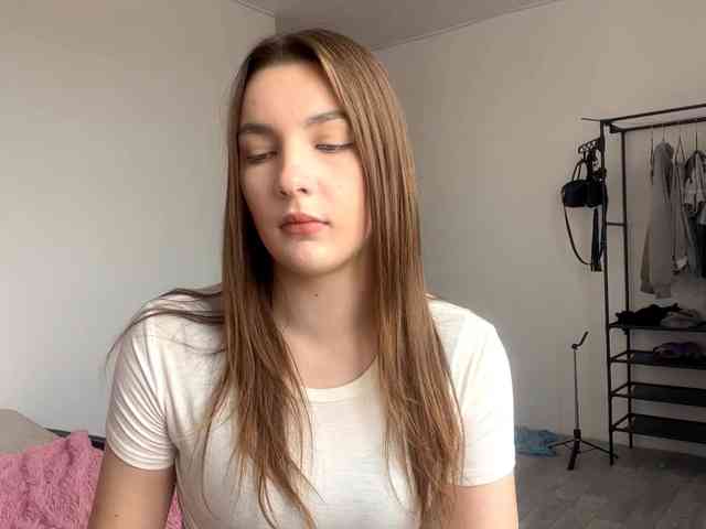 EveliaShimaoka webcam