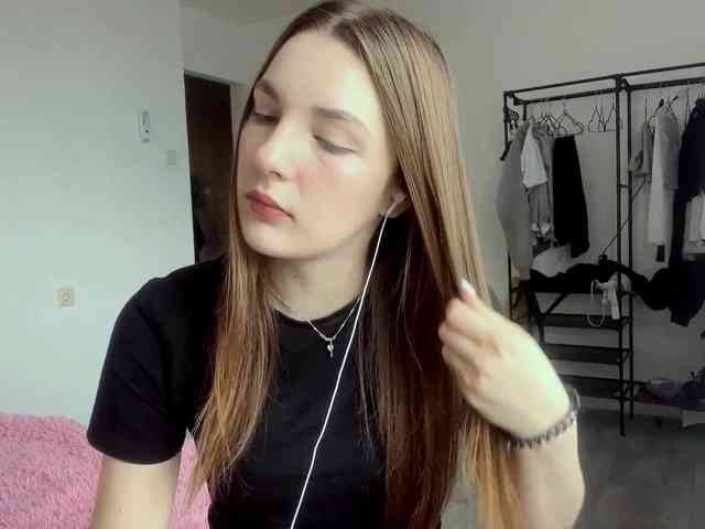 EveliaShimaoka webcam