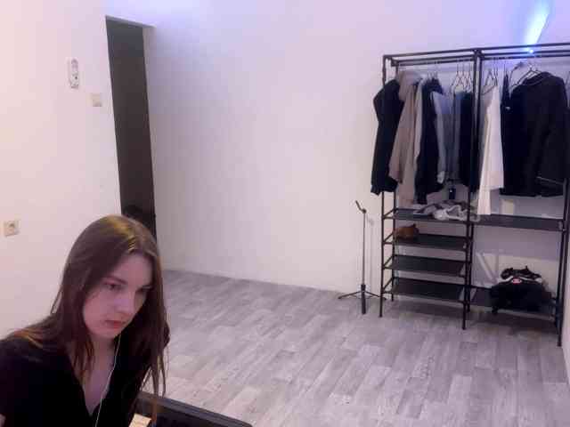 EveliaShimaoka webcam