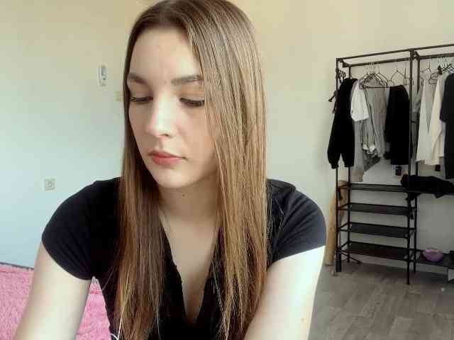 EveliaShimaoka webcam