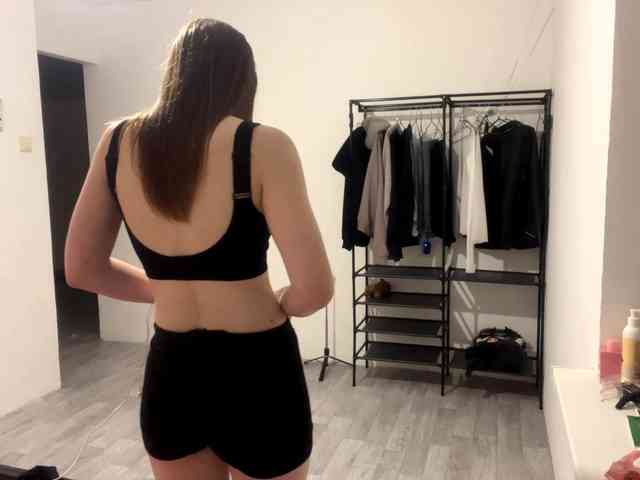 EveliaShimaoka webcam