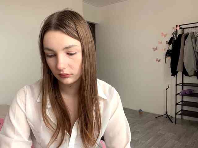 EveliaShimaoka webcam