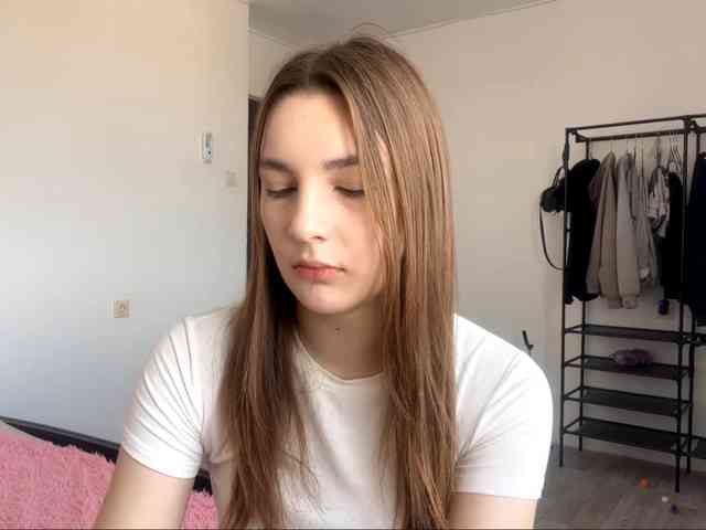 EveliaShimaoka webcam