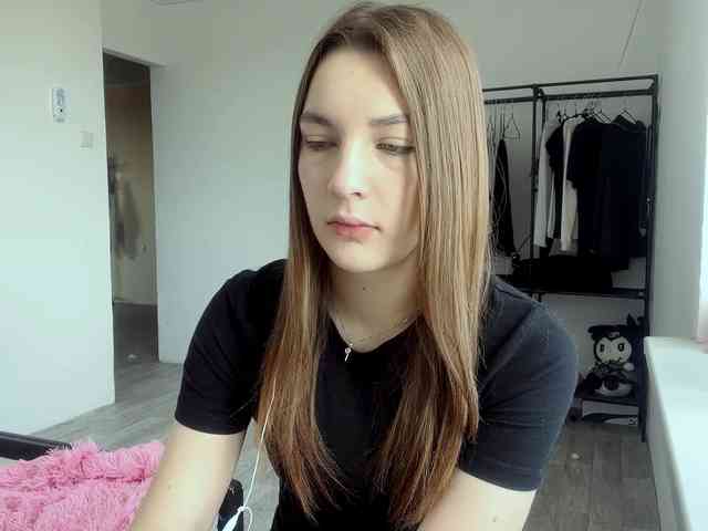 EveliaShimaoka webcam
