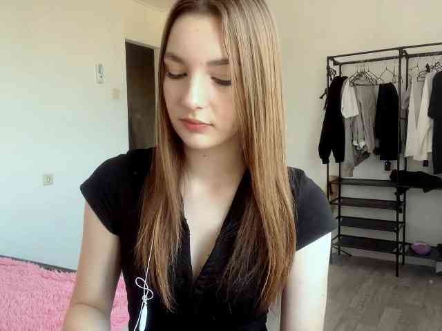 EveliaShimaoka webcam