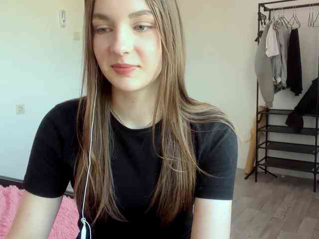 EveliaShimaoka webcam
