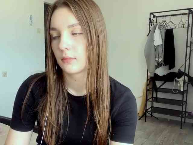 EveliaShimaoka webcam
