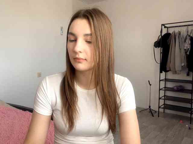 EveliaShimaoka webcam