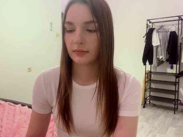 EveliaShimaoka webcam