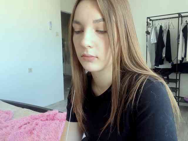 EveliaShimaoka webcam