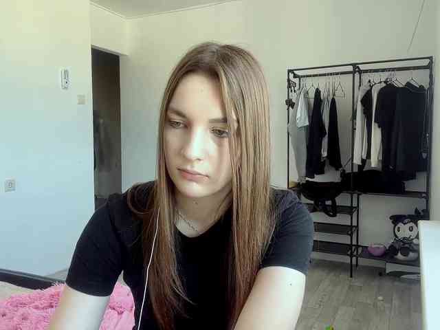 EveliaShimaoka webcam