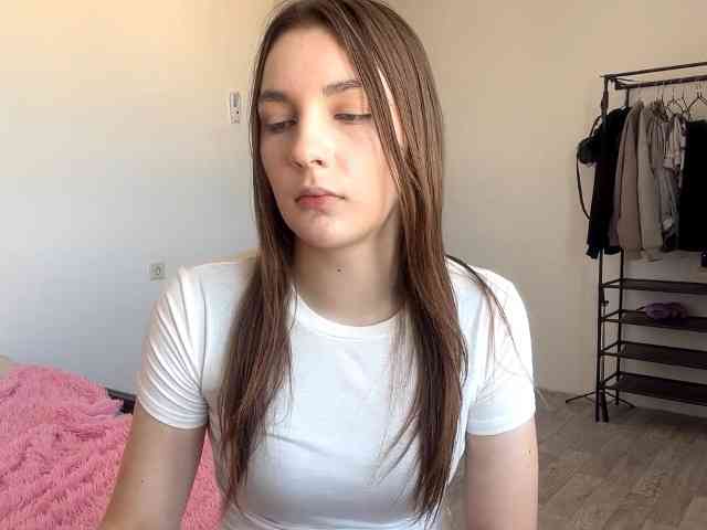 EveliaShimaoka webcam