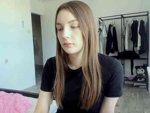EveliaShimaoka webcam