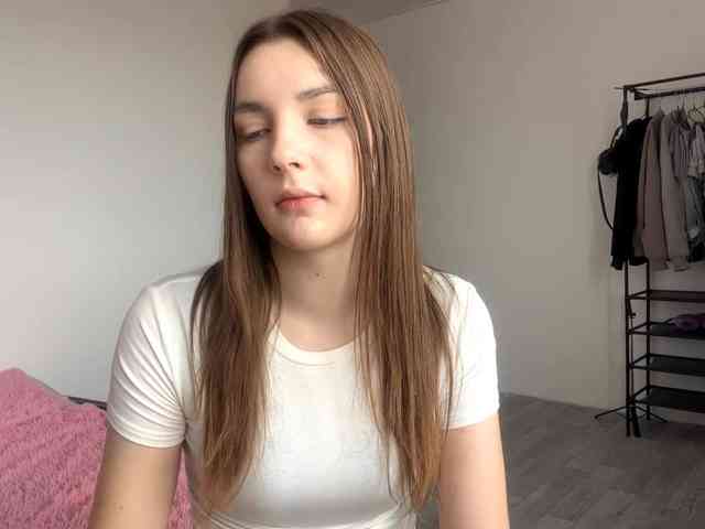 EveliaShimaoka webcam