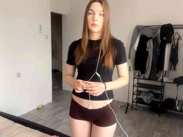 EveliaShimaoka webcam
