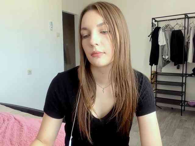 EveliaShimaoka webcam