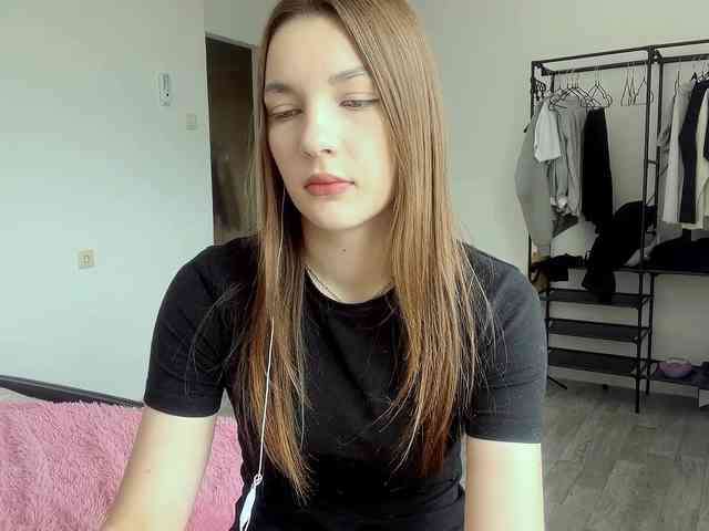 EveliaShimaoka webcam