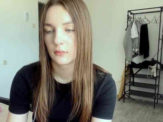 EveliaShimaoka webcam